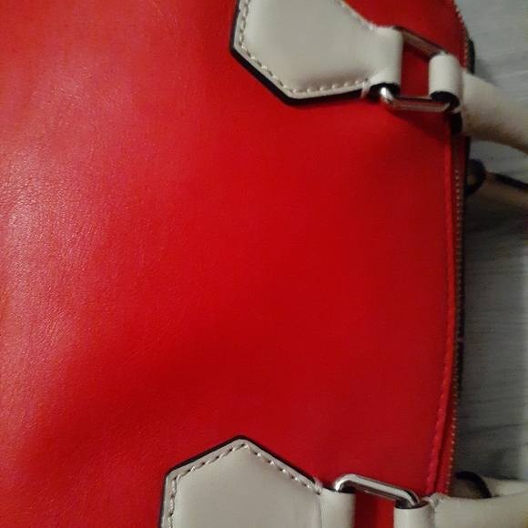 💥 Kate Spade Bag 💥❕ - Picture 4 of 8